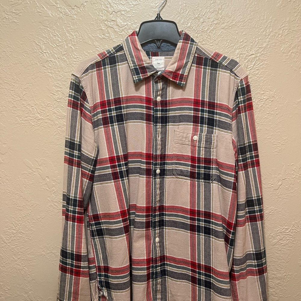 GAP Men's Plaid Button-Down Shirt - Beige, Red & Navy